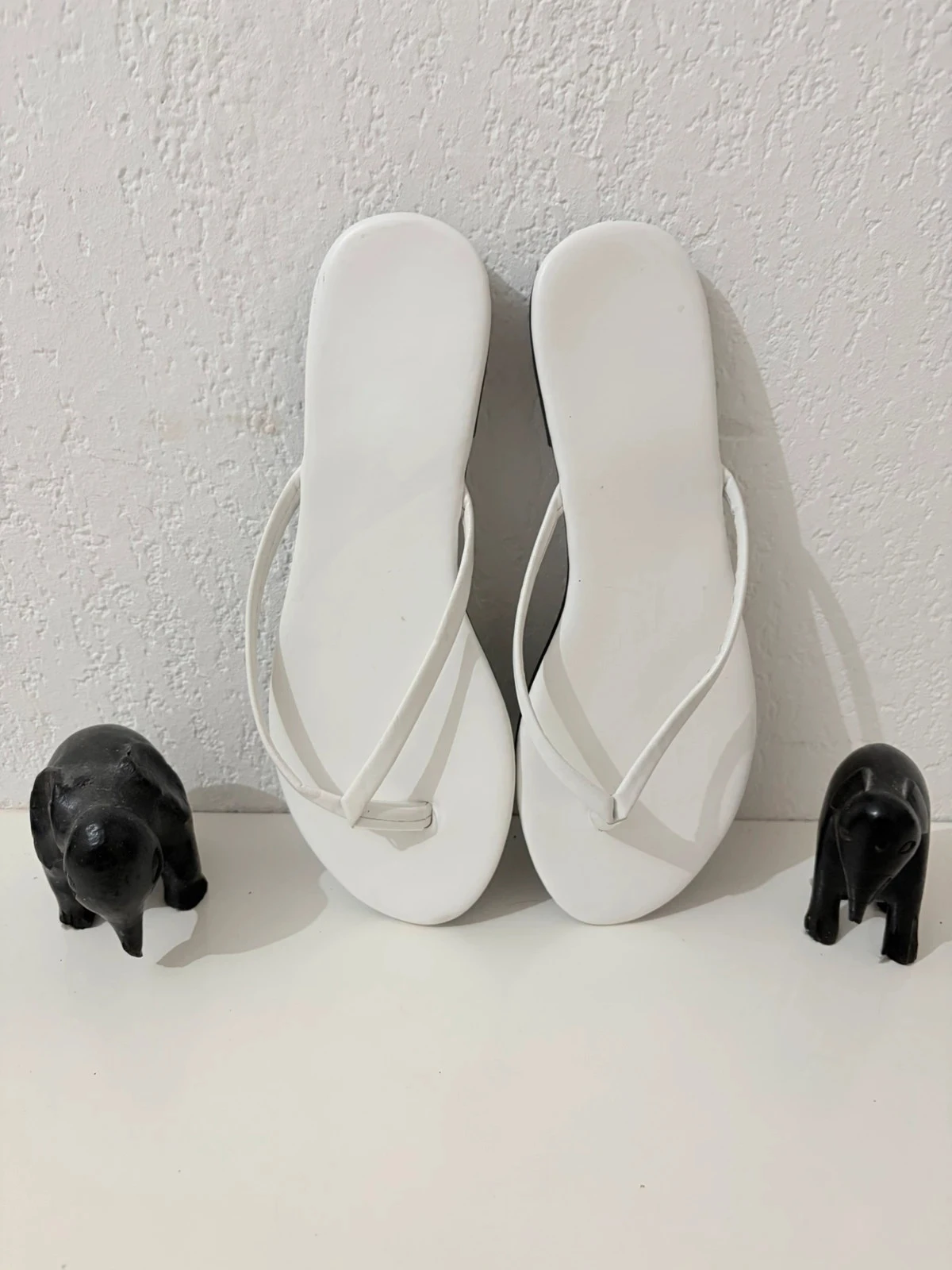 Chanclas blancas minimalistas para mujer – Talla 39 – photo 2
